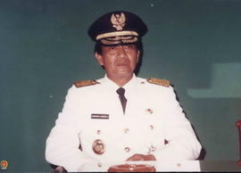 Gubernur DIY Sri Sultan HB X duduk di kursi pimpinan dalam rangka serah terima Jabatan Ketua Darm...