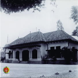 Kantor Wakil Presiden (sekarang Gedung Korem Yogyakarta).