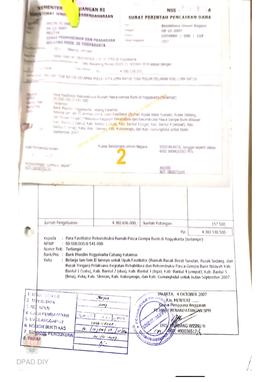 Surat Perintah Pencairan Dana kepada para Fasilitator Rekonstruksi Rumah Pasca Gempa Bumi di Yogy...