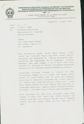 Berkas surat perihal persiapan pelaksanaan sarasehan pembudayaan pancasila / P-4 di Lingkungan Se...