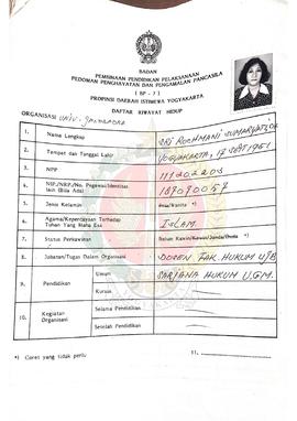 Bendel Daftar Riwayat Hidup anggota Penataran yang diselenggarakan oleh BP-7 Provinsi Daerah Isti...