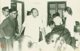 Team panilai propinsi DIY bertanya jawab dengan tuan rumah